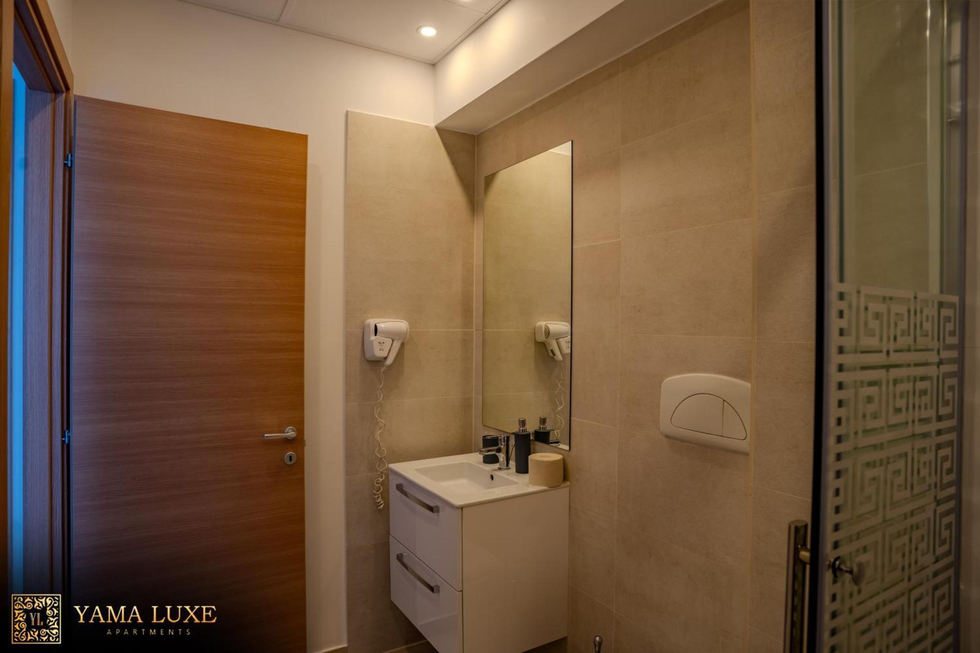 Yamaluxe Apartments - Blue & Pink Vibes بوخارست المظهر الخارجي الصورة